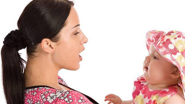 A mother reciting for her child
