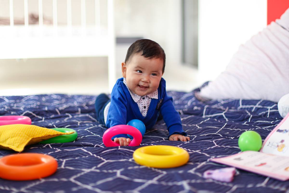 Crawling_7-9months_KGZ.jpeg 