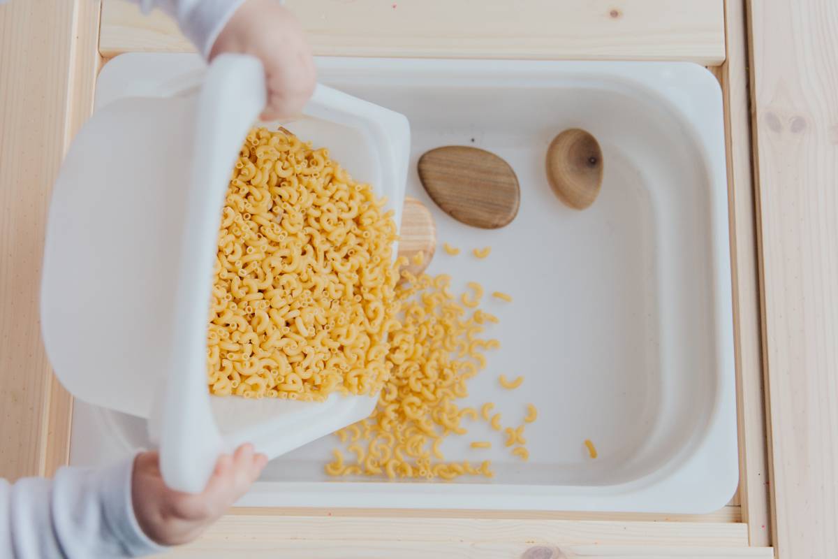 dry pasta filled into a box