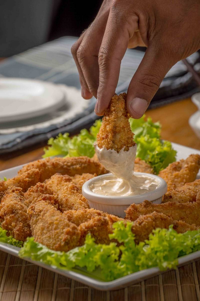 Τραγανά φιλετάκια κοτόπουλου (chicken fingers)