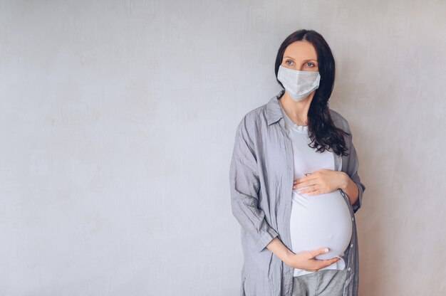 Mother with COVID-19