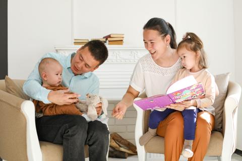 talking_playing_reading with children
