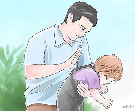 Heimlich maneuver on an infant